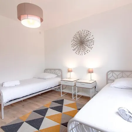 Beautiful 2 Bedroom With Balcony - Dodo Et Tartine