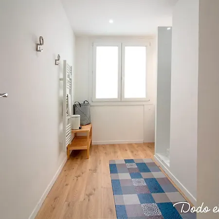 Apartment Beautiful 2 Bedroom With Balcony - Dodo Et Tartine *